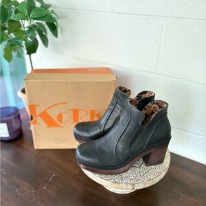 Kork-Ease Dark Gray Leather Heeled Boots